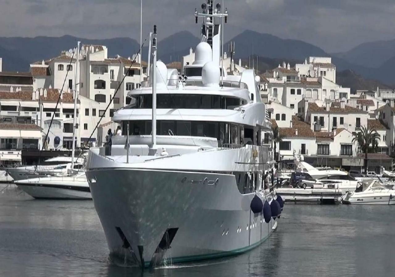 Beachfront Luxury Apartment, Puerto Banus, マルベーリャ エクステリア 写真