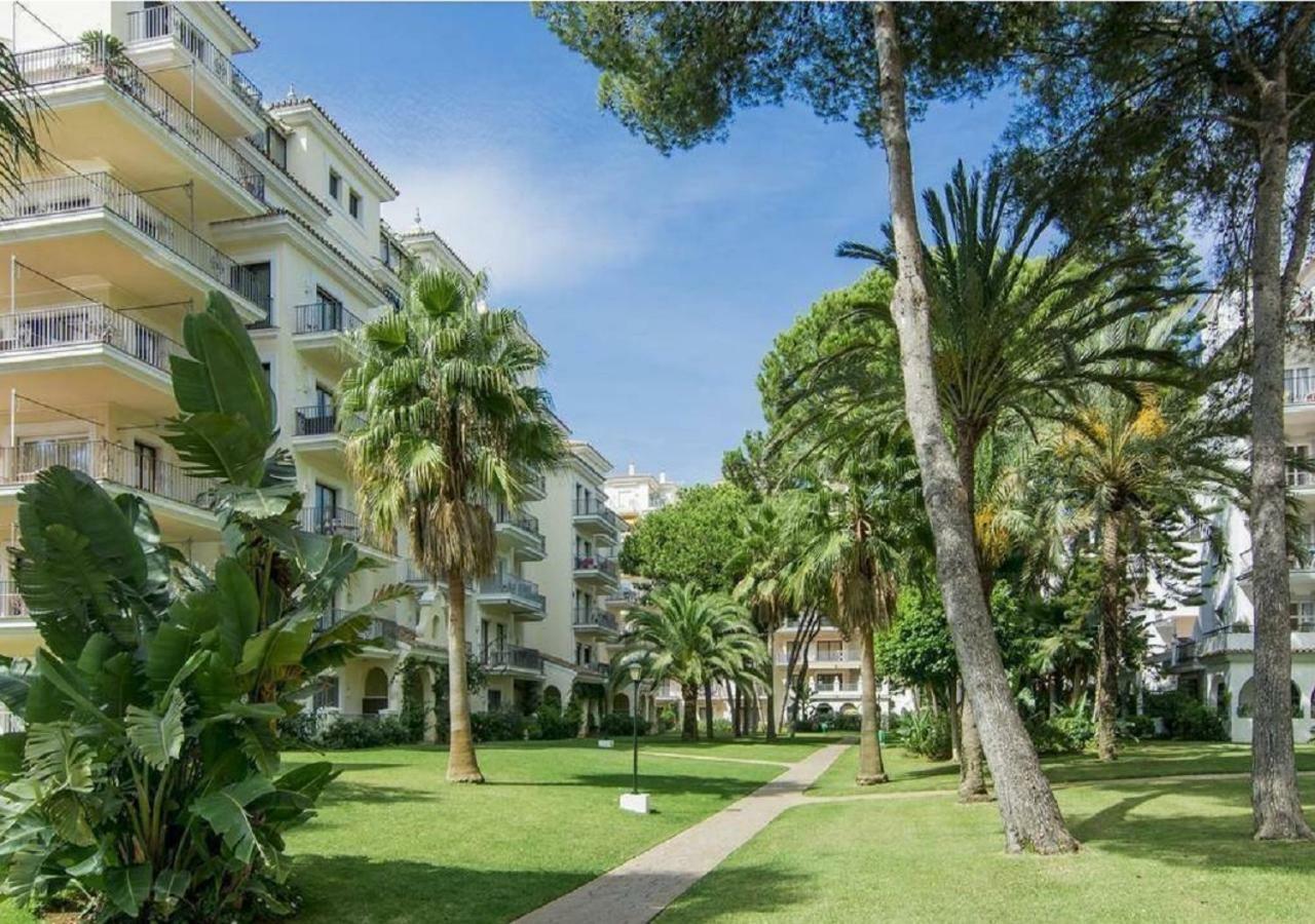 Beachfront Luxury Apartment, Puerto Banus, マルベーリャ エクステリア 写真